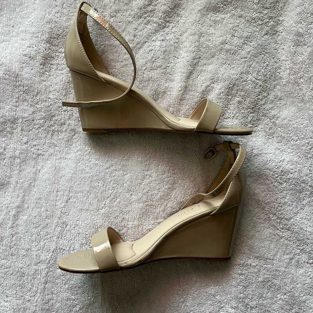 Kelly & Katie Cream Wedge Sandals